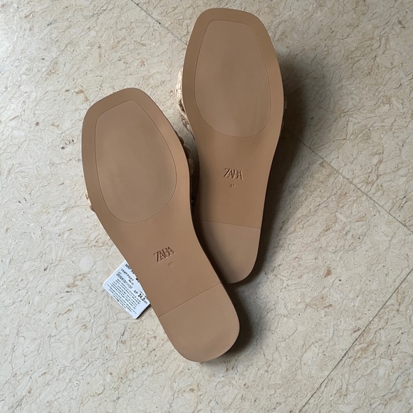 Zara FLAT WOVEN RAFFIA SANDALS - Picture 11 of 13